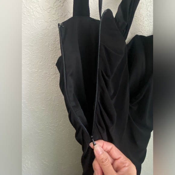 NWOT, Laundry by Shelli Segal Women’s Twist Body-Con Black Cocktail Dress Size 4 - Picture 3 of 12